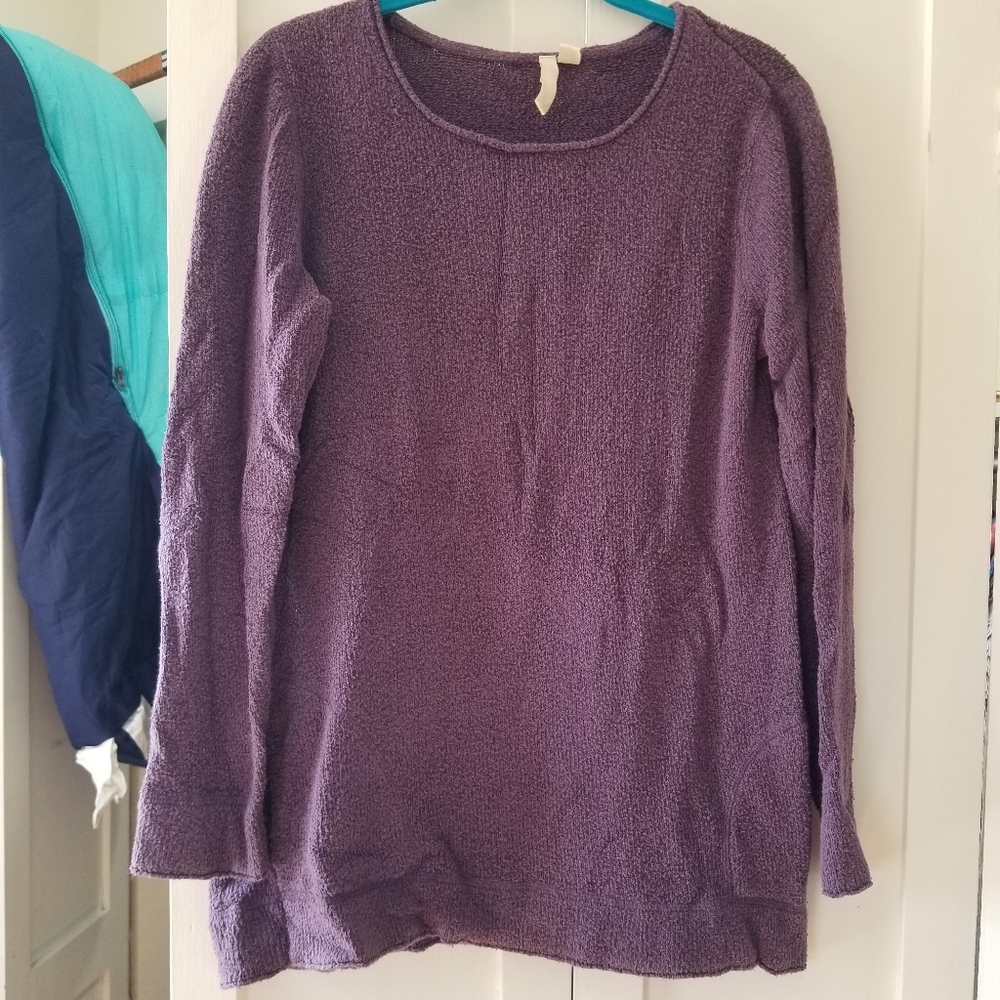 Long sweater with pockets